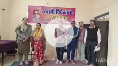 खरगापुर: मतदाता गहन पुनरीक्षण के कार्य में खरगापुर तहसील में प्रथम स्थान पाने पर एसडीम तहसीलदार ने किया बीएलओ का सम्मान