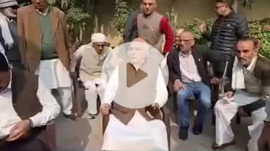 रोहतक: पूर्व मुख्यमंत्री भूपेंदर हुड्डा ने कार्यकर्ता का जन्मदिन मनाया, कहा- सरकार में है भ्रष्टाचार