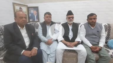 रामपुर: राजद्वारा स्थित कैंप कार्यालय पर सपा नेता असीम राजा ने प्रेस कॉन्फ्रेंस कर आजम खान को जेल में सुविधाएं देने की माँग की