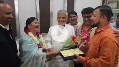 लाडपुरा: कोटा शहर व देहात कांग्रेस जिला अध्यक्ष प्रधान गुड्डू का आशीर्वाद लेने उनके आवास पहुंचे, सबको साथ लेकर चलने का किया वादा