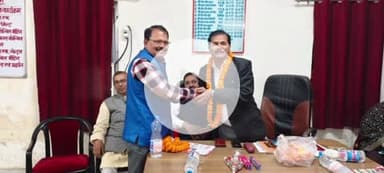 सुल्तानपुर: अंतर्राष्ट्रीय महिला हिंसा उन्मूलन दिवस पर NRMU सम्मेलन में महिलाओं के उत्पीड़न और बचाव पर चर्चा, नीलम तिवारी बनीं सं