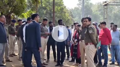 कांके: मोरहाबादी मैदान में राज्यस्तरीय नियुक्ति पत्र वितरण कार्यक्रम को लेकर उपायुक्त ने किया निरीक्षण