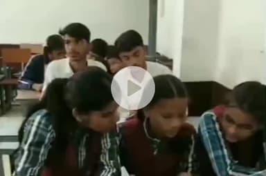 डिंडौरी: शा. उत्कृष्ट विद्यालय में जैव विविधता पर प्रतियोगिता परीक्षा आयोजित, 91 टीमों ने लिया हिस्सा, डीएफओ रहे मौजूद