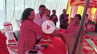 कैरो: गजनी खेल मैदान में 'आपकी योजना, आपकी सरकार, आपके द्वार' शिविर में महिलाओं, किशोरियों व आम लोगों को मिली सरकारी सेवाएं