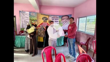 लोहरदगा: नगर परिषद क्षेत्र के वार्ड 1, 2, 10 और 11 के लिए विकास केंद्र इमली चौक में शिविर आयोजित