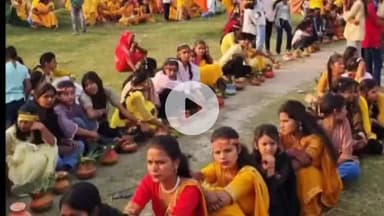 महाराजगंज: चौक नगर पंचायत में शतचंडी महायज्ञ को लेकर निकाली गई भव्य कलश यात्रा