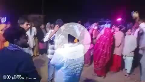 हॉट पिपरिया के पास लखमाखेड़ी गांव में दबंगों द्वारा बिनोली रोकने पर पुलिस प्रशासन मौके पर पहुंची और भीम आर्मी भी