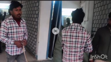 मधेपुरा: चिरोड़ी गांव से पुलिस ने शराब के नशे में शिक्षक संतोष पासवान को गिरफ्तार कर न्यायालय में पेश किया