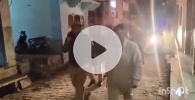 बारां: जिले में शांति एवं कानून व्यवस्था बनाए रखने के लिए सभी थाना पुलिस ने अपने-अपने क्षेत्र की गश्त की