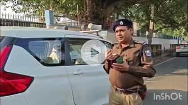 मुंगेर: मुंगेर बस स्टैंड से बिना रजिस्ट्रेशन की बस जब्त, पुलिस ने परिवहन नियमों का उल्लंघन करने वालों पर कसी लगाम