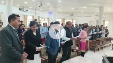 हमीरपुर: हमीरपुर में संविधान दिवस पर न्यायालय में सामूहिक प्रस्तावना वाचन कार्यक्रम का आयोजन