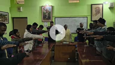 लोहरदगा: संविधान दिवस पर LGSS सभागार में विशेष कार्यक्रम, संविधान निर्माण व लोकतांत्रिक मूल्यों पर चर्चा हुई