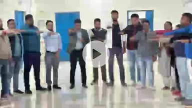 हज़ारीबाग: हजारीबाग डीटीओ कार्यालय में संविधान दिवस पर प्रस्तावना पाठ, सड़क सुरक्षा पर जागरूकता सत्र आयोजित