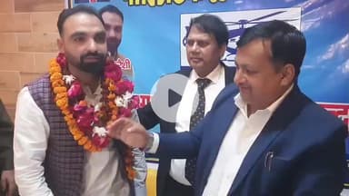 रामपुर: सिविलाइन क्षेत्र में पोलिटिकल जस्टिस पार्टी के संस्थापक डॉ. बीपी अशोक और राष्ट्रीय अध्यक्ष राजेश सिद्धार्थ ने प्रेस कॉन्फ्रेंस की