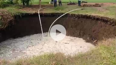 umarkhal me kuva dasgya 2 motir pamp dabgye ato suj sahit kisan paresan kareto kya kare pani kese nikale fasal me