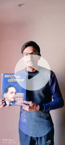 यह आजादी संविधान की बदौलत...
बहुत-बहुत धन्यवाद बाबा साहब अपने संविधान के जरिए हमें नई जिंदगी दी💙🙏
हमारी शपथ उसे दिन ही हो गई थी जिस दिन हमने आपको जाना। 
अन्याय शोषण अत्याचार जातिवाद पाखंडवाद के खिलाफ हमारी लड़ाई हमेशा जारी रहेगी।