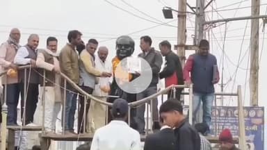 बीना: अहिरवार समाज संघ ने अंबेडकर तिराहे पर संविधान दिवस मनाया, डॉ. भीमराव अंबेडकर के कई अनुयायी मौजूद रहे