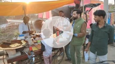 27 जनवरी 2025 से प्रतिदिन गांव गांव व घर-घर जाकर की पीडीए पर मीटिंग व पीडीए पर चर्चा

 आज दिनाँक 27/11/2025 को 136 ददरौल विधानसभा के विभिन्न  ग्राम पंचायत में डोर टू डोर लोगों से मुलाकात की और बूथों पर  जाकर लोगों को SIR के बारे में जागरूक