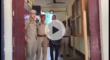 বৰমা ভাগ: বৰপেটাৰোড আৰক্ষীৰ অভিযানত ২লক্ষাধিক টকাৰ আ-অলংকাৰ, নগদ ধনসহ এজন চোৰ গ্ৰেপ্তাৰ, আদালতত হাজিৰ কৰায় জেললৈ প্ৰেৰণ