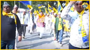 जिला पंचसंख्या 30 से भाई राजू यादव को समर्थन दें अपने अगर पैसे वाले लोगों को जीता दिया तो वह अपना नया धंधा शुरू कर देंगे