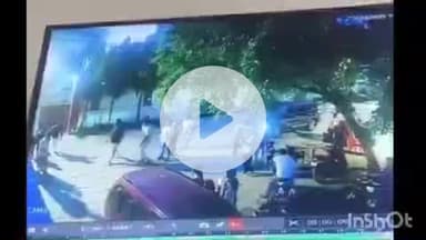 वाराणसी में दबंगों द्वारा मारपीट का वीडियो सोशल मीडिया पर हुआ वायरल
