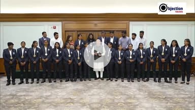 PM Modi ने दृष्टिबाधित Women’s Cricketer को अपने हाथों से खिलाई मिठाई, भावुक कर देने वाला वीडियो।#india #viral #share