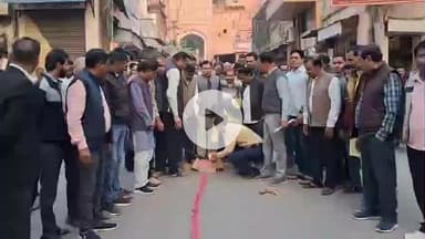 चूरू: चूरू के पंकज गुप्ता को फिर से भाजपा प्रदेश कोषाध्यक्ष नियुक्त किया गया, भाजपा कार्यकर्ताओं ने गढ़ चौराहा पर की आतिशबाजी