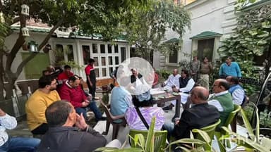 मुंगेर: चेंबर ऑफ कॉमर्स अध्यक्ष अशोक सितारिया से नव निर्वाचित विधायक कुमार प्रणय ने मिलकर जताया आभार