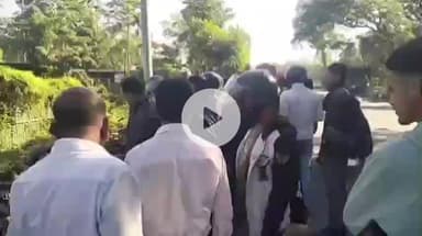 ছিপাঝাৰ: ছিপাঝাৰৰ ষ্টেট বেংকৰ কাষত সংঘটিত পথ দুৰ্ঘটনাত দুজন লোক আহত