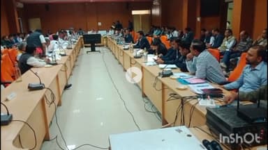 चूरू: चूरू में साधारण सभा की बैठक आयोजित, जनप्रतिनिधियों ने विभिन्न मुद्दों पर उठाए सवाल