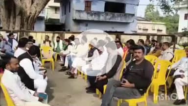 भभुआ: भभुआ सहकारिता परिसर में संगठन के अध्यक्ष ने पैक्स अध्यक्षों के साथ की बैठक