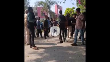 बिचौली हप्सी: आरटीओ में रिपोर्टर और कैमरा मेन पर गुंडों का हमला, वीडियो हुआ वायरल