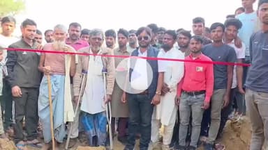 धुरकी: सगमा बथानटोला के लोगों ने लिखी आत्मनिर्भरता की मिसाल, घर तोड़कर बना डाली सड़क