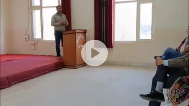 लडभड़ोल: लडभड़ोल कॉलेज में छात्रों को डाक विभाग की योजनाओं और करियर अवसरों की जानकारी दी गई