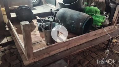 मनसाही: अरमरा गांव में पुलिस ने हत्या के आरोपी के घर में कुर्की-जप्ती की कार्रवाई की