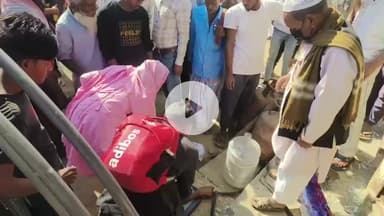 মানকাচৰ: হাটশিঙিমাৰীৰ কলেজ নগৰ  চাৰিআলীত সংঘটিত হয় ভয়ংকৰ পথ দুৰ্ঘটনা 
গুৰুত্বৰ ভাবে আঘাতপ্ৰাপ্ত হয় ই-ৰিক্সা চালকসহ এগৰাকী