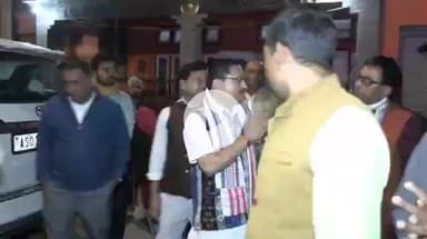 মঙলদৈ ভাগ: মঙ্গলদৈ প্ৰেছ ক্লাবত মঙলদৈ গ্ৰন্থ মেলাৰ প্ৰস্তুতি ওপৰত সভা উপস্থিত সাংসদ