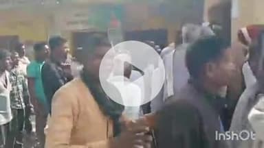 बारां: कोयला गांव के सहकारी समिति द्वारा यूरिया खाद के साथ अटेचमेंट देने पर किसानों ने किया विरोध, खाद लेने से किया मना