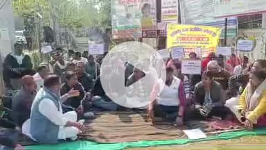 हज़ारीबाग: पूर्व सदर विधानसभा प्रत्याशी मुन्ना सिंह ने JSLPS कर्मियों की हड़ताल का समर्थन किया