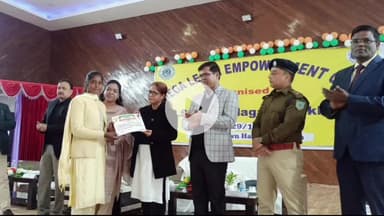 लोहरदगा: प्रधान न्यायाधीश प्रेमलता त्रिपाठी ने कहा, महिलाओं का जागरूक होना ही न्याय व समाज के विकास का आधार है