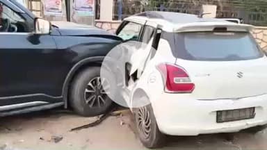 झुंझुनू: झुंझुनू के केंद्रीय विद्यालय के पास सड़क हादसे में स्कॉर्पियो ने शिफ्ट कार को मारी टक्कर, दो लोग घायल