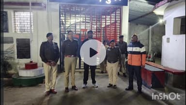 मुंगेर: मुंगेर मंडल कारा में सुबह-सुबह छापेमारी से कैदियों में हड़कंप