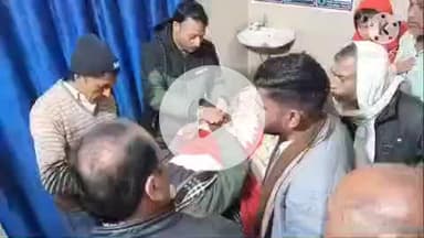 हमीरपुर: मकराव गांव के पास ट्रैक की तेज रोशनी से बाइक सवार गिरे, पीछे से आ रही बाइक ने उन पर चढ़ाई, किए गए रेफर