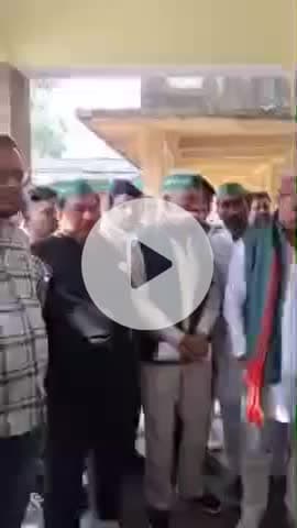 जसराना: गांव पुरखेड़ा में अवैध कब्जा हटवाने को लेकर भारतीय किसान यूनियन स्वतंत्रत के पदाधिकारियों ने एसडीएम को दिया ज्ञापन