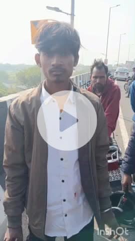 जसराना: जरौली कला कट के पास अज्ञात वाहन की टक्कर से एक बाइक पर सवार चार लोग हुए घायल