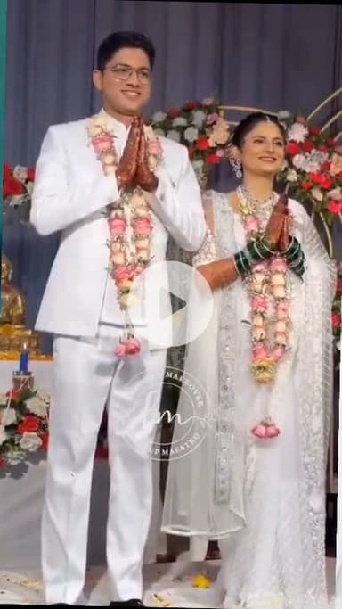 नील कबूतरों की शादी बिना बिना नीला कपड़ा पहने