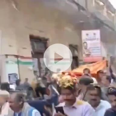 कानपुर: पूर्व कोयला मंत्री और कांग्रेस से कानपुर के सांसद श्री प्रकाश जायसवाल की अंतिम यात्रा निकाली गई, हजारों लोग हुए शामिल