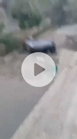 गाजियाबाद — तेज रफ्तार कार फ्लाईओवर की रेलिंग तोड़कर कई फुट नीचे जा गिरी, 

दिल्ली - #हापुड़ मार्ग पर हुआ हादसा