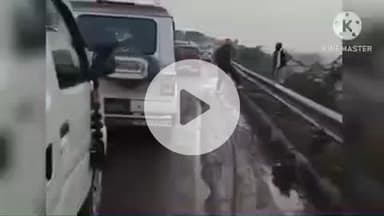 हमीरपुर: नगर कोतवाली एरिया के NH-34 पर जाम की हालत को बच्चों संग फंसी महिला ने वीडियो बनाकर दिखाया