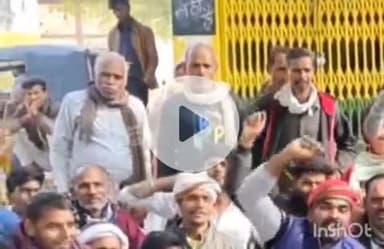 बारां: यूरिया खाद वितरण में देरी से नाराज़ किसानों ने अटरू रोड पर प्रदर्शन कर लगाया जाम, पुलिस व प्रशासन ने की समझाइश